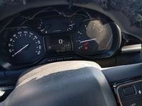 Begagnad Citroën C3 2020 Röd Halvkombi