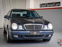 Usata Mercedes E430 Avantgarde 279 CV (205 kW) 2000 Blu Berlina