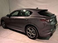 Usata Alfa Romeo Stelvio Ti 209 CV (153 kW) 2023 Grigio metallizzato SUV