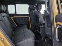 Nuova Land Rover Defender 349 CV (256 kW) 2026 Giallo SUV