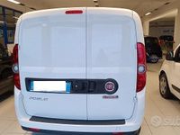 Usata Fiat Doblò Lounge 105 CV (77 kW) 2023 Bianco Monovolume