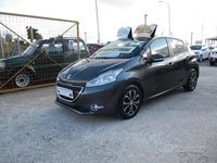Usata Peugeot 208 Allure 82 CV (60 kW) 2012 Grigio Utilitaria
