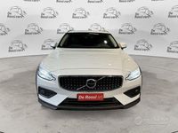 Usata Volvo V60 CC Ultimate 197 CV (144 kW) 2023 Bianco Station wagon