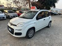 Usata Fiat Panda Lounge 69 CV (50 kW) 2015 Bianco Utilitaria