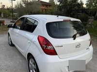 Usata Hyundai i20 78 CV (57 kW) 2012 Bianco Utilitaria
