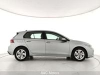 Usata VW Golf VIII Life 116 CV (85 kW) 2025 Argento