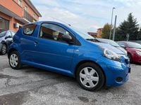 Usata Toyota Aygo Connect Style 68 CV (50 kW) 2011 Blu Utilitaria