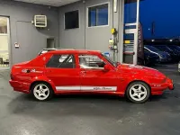 Usata Alfa Romeo 75 155 CV (114 kW) 1988 Rosso Berlina