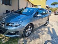 Usata Opel Astra 140 CV (102 kW) 2014 Station wagon