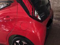 Usata Toyota Aygo Connect Style 72 CV (52 kW) 2021 Rosso Utilitaria