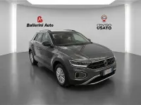 Usata VW T-Roc Life 116 CV (85 kW) 2025 SUV