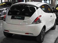 Usata Lancia Ypsilon Gold 69 CV (50 kW) 2022 Bianco Utilitaria