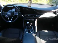 Usata Alfa Romeo Giulia Super 150 CV (110 kW) 2016 Grigio Berlina