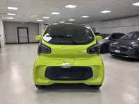 Nuova XEV Yoyo 2025 Giallo Utilitaria