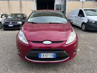 Usata Ford Fiesta Titanium 68 CV (50 kW) 2010 Rosso Berlina