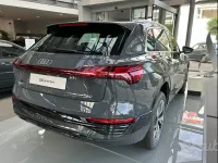 Usata Audi Q8 e-tron Advanced Plus 250 kW (340 CV) 2023 Grigio SUV
