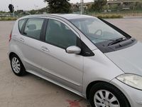 Usata Mercedes A180 109 CV (80 kW) 2004 Grigio Berlina