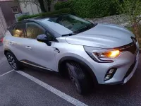 Usata Renault Captur Techno 101 CV (74 kW) 2024 Argento SUV