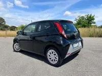 Begagnad Toyota Aygo Cool 72 HK (52 kW) 2019 Svart Halvkombi