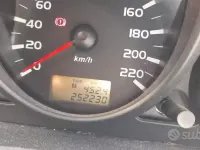 Usata Mitsubishi Colt 75 CV (55 kW) 2008 Nero Berlina