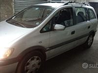 Usata Opel Zafira 101 CV (74 kW) 2002 Grigio Monovolume