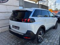 Usata Peugeot 5008 Allure 130 CV (95 kW) 2023 Bianco SUV