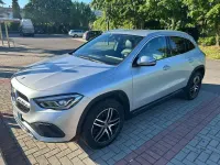 Usata Mercedes GLA180 116 CV (85 kW) 2021 Argento SUV