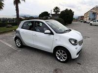 Usata Smart ForFour Passion 90 CV (66 kW) 2017 Grigio / bianco Utilitaria