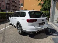 Usata VW Passat Alltrack 190 CV (139 kW) 2021 Bianco Station wagon