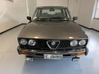 Usata Alfa Romeo Alfetta Quadrifoglio 125 CV (91 kW) 1983 Marrone Berlina
