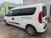 Usata Fiat Doblò Lounge 105 CV (77 kW) 2019 Bianco Monovolume