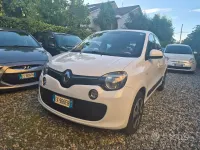 Usata Renault Twingo SE 69 CV (50 kW) 2015 Bianco Utilitaria