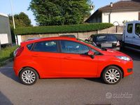 Usata Ford Fiesta 100 CV (73 kW) 2016 Rosso Berlina