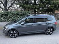 Usata VW Touran Executive 150 CV (110 kW) 2019 Grigio Monovolume
