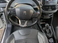Usata Peugeot 2008 Allure 99 CV (72 kW) 2016 Bianco SUV