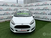 Usata Ford Fiesta Business Edition 75 CV (55 kW) 2016 Bianco Utilitaria