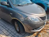 Usata Lancia Ypsilon 69 CV (50 kW) 2017 Grigio Utilitaria