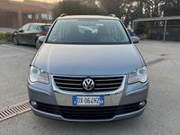 Usata VW Touran Highline 109 CV (80 kW) 2009 Grigio Monovolume