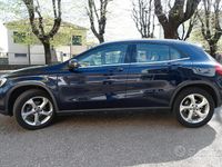 Usata Mercedes GLA180 Premium 109 CV (80 kW) 2017 Blu/azzurro SUV