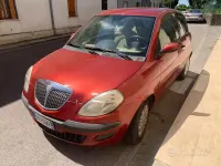 Usata Lancia Ypsilon 60 CV (44 kW) 2004 Rosso Utilitaria