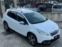 Usata Peugeot 2008 Allure 92 CV (67 kW) 2014 Bianco SUV