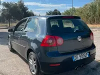 Usata VW Golf IV 105 CV (77 kW) 2005 Berlina