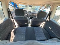 Usata Opel Corsa 56 CV (41 kW) 1998 Nero Berlina