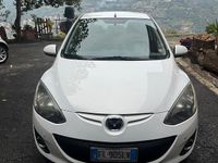 Usata Mazda 2 75 CV (55 kW) 2012 Bianco Berlina