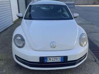 Usata VW New Beetle 105 CV (77 kW) 2012 Utilitaria