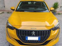 Usata Peugeot 208 Active 101 CV (74 kW) 2020 Oro Utilitaria
