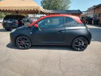 Usata Opel Adam Slam 69 CV (50 kW) 2013 Nero Utilitaria