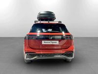 Nuova VW Tiguan R-line Plus 150 CV (110 kW) 2026 Persimmon red metallizzato SUV