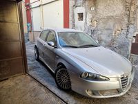 Usata Alfa Romeo 147 Exclusive 116 CV (85 kW) 2004 Grigio Utilitaria