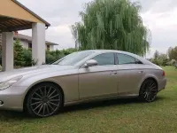 Usata Mercedes CLS320 224 CV (164 kW) 2007 Argento Coupé